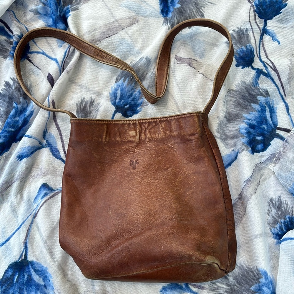 🤎 Frye Leather Hobo Bag